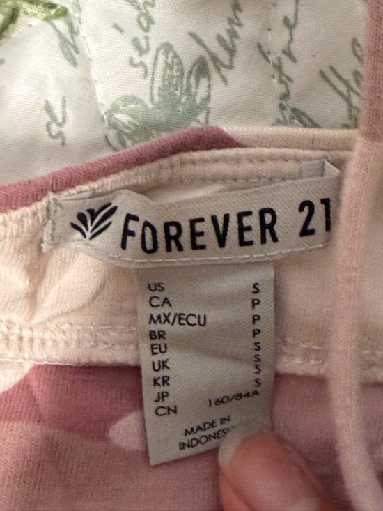 Spring Gym BUNDLE of 9🌸🎀 shorts & sports bras forever 21 - Picture 12 of 12